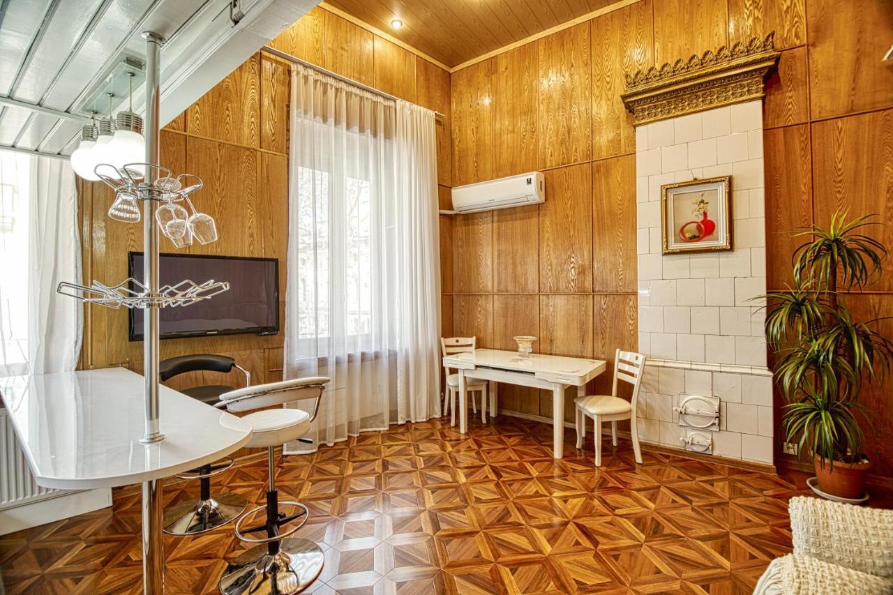 Rustaveli Central Aparthotel Tbilissi Extérieur photo